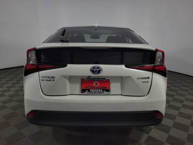 Used 2022 Toyota Prius XLE image 11