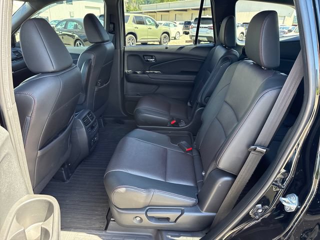 Used 2022 Honda Pilot Black Edition image 16