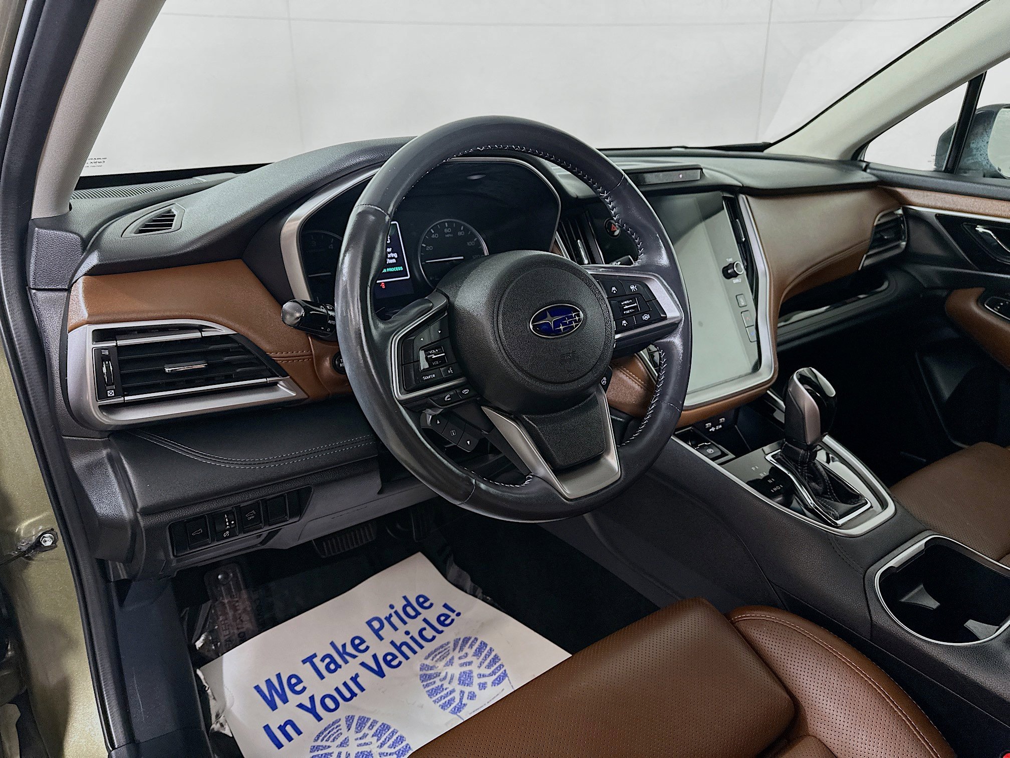 Used 2022 Subaru Outback Touring XT w/ Popular Package #2 image 9