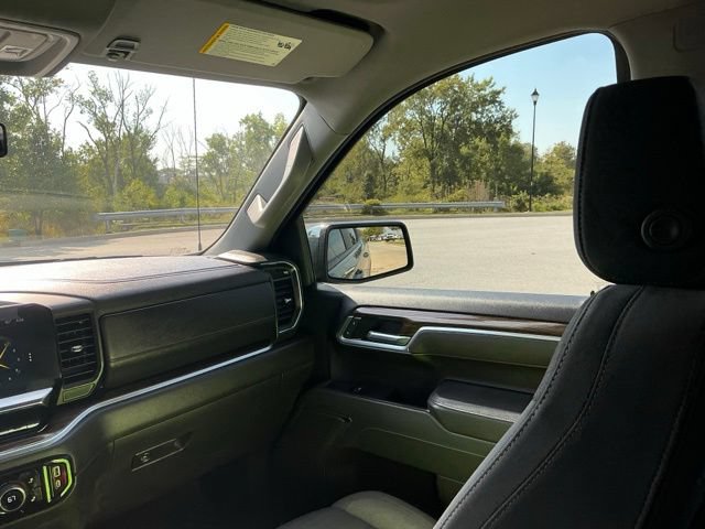 Used 2026 Chevrolet Silverado 1500 LT AWD/4WD image 29