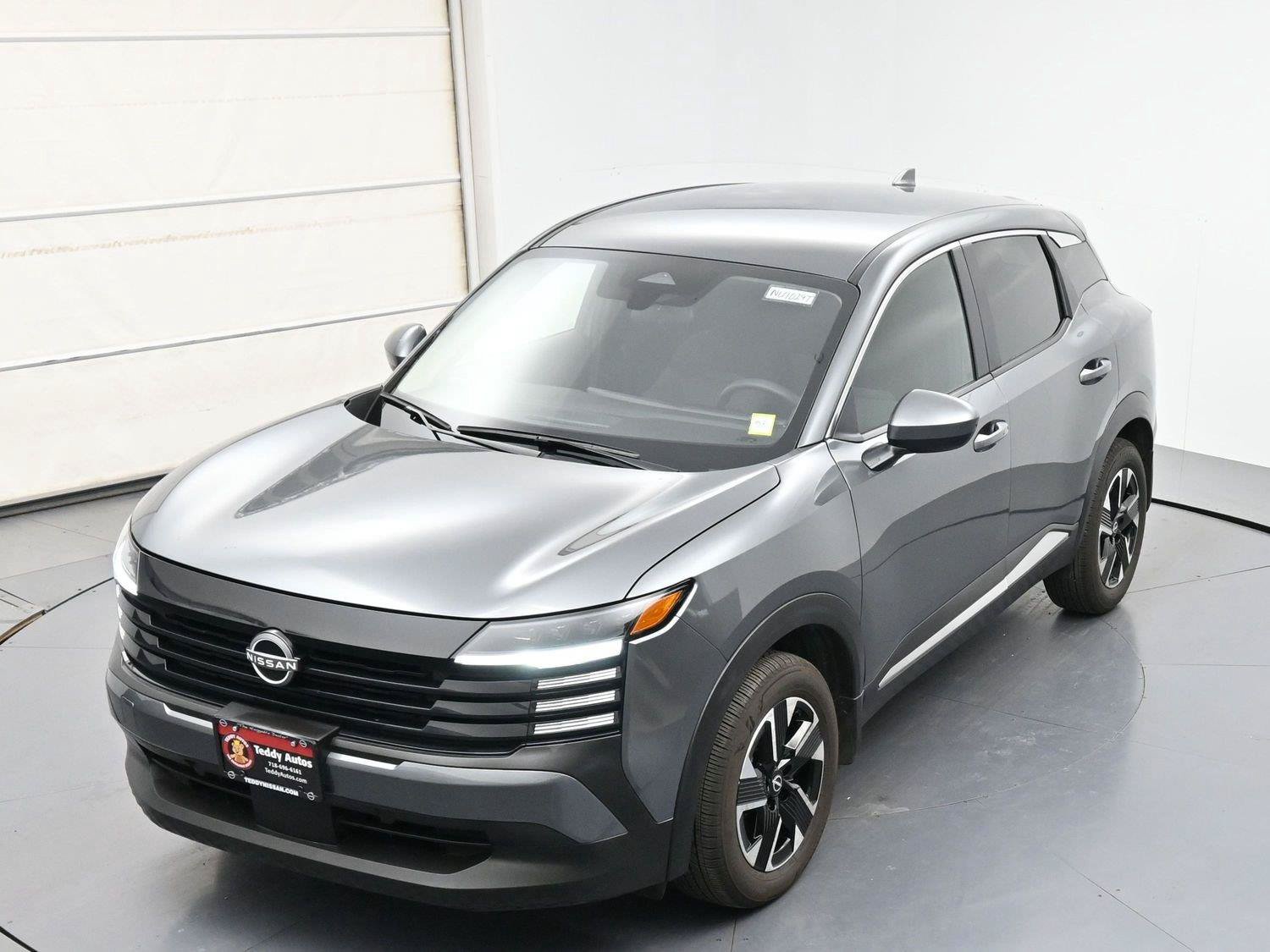Certified 2025 Nissan Kicks SV AWD/4WD image 33