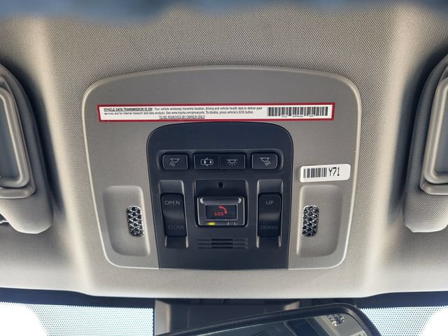Used 2020 Toyota Camry XLE w/ Sunroof Package FWD image 21
