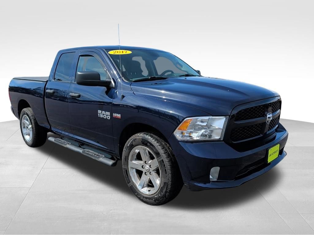 Used 2017 RAM 1500 Express w/ Express Value Package AWD/4WD image 4