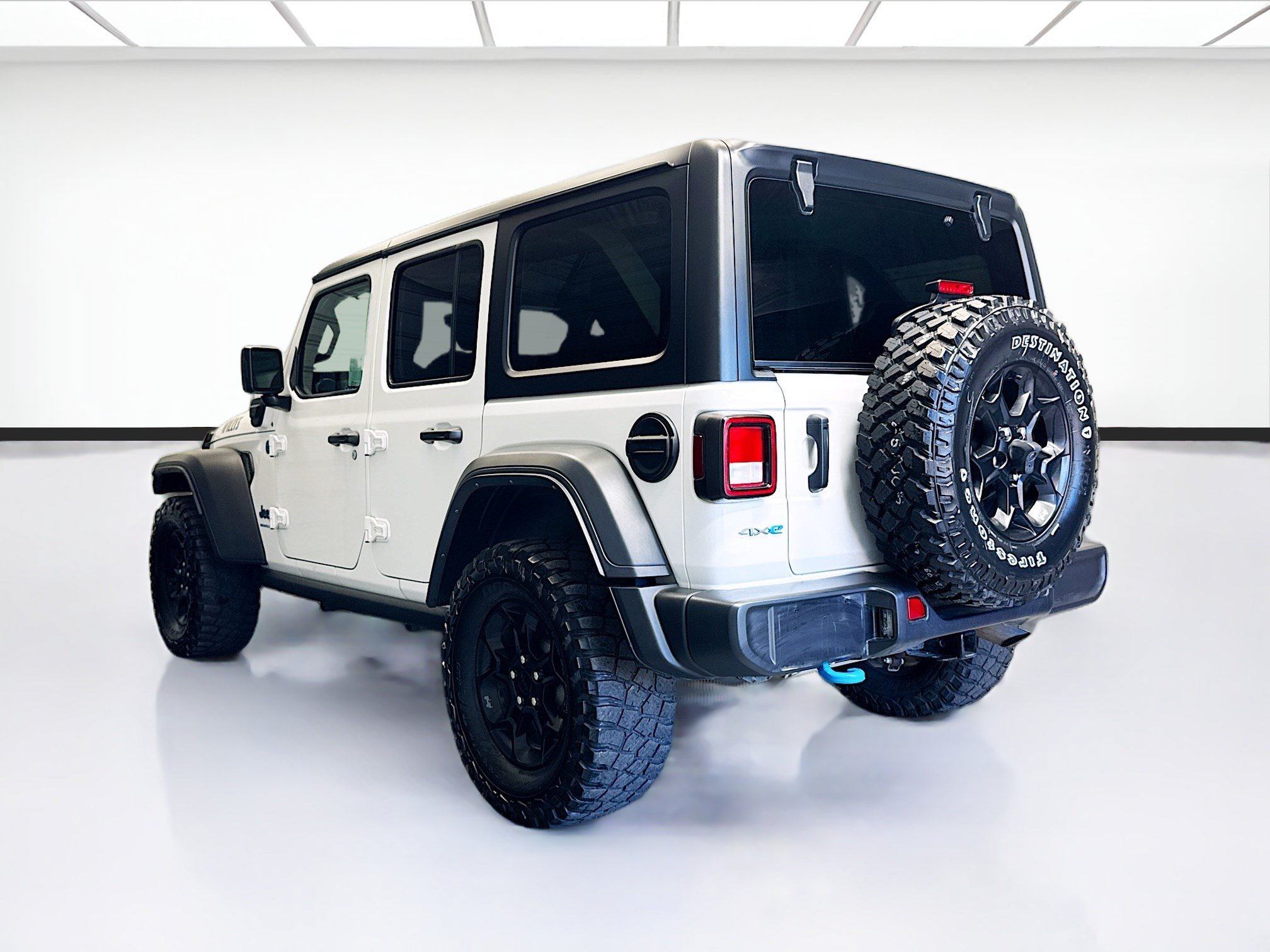 Used 2023 Jeep Wrangler Unlimited w/ Cold Weather Group AWD/4WD image 6