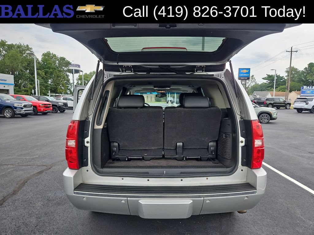 Used 2010 Chevrolet Tahoe LTZ AWD/4WD image 32