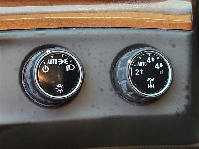 Used 2016 Cadillac Escalade ESV Luxury image 40