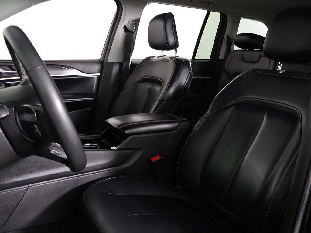 Used 2023 Jeep Grand Cherokee Limited AWD/4WD image 30