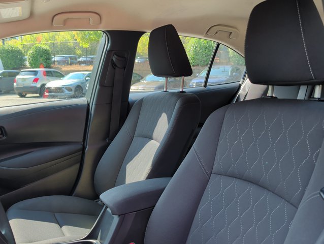 Used 2024 Toyota Corolla LE FWD image 11