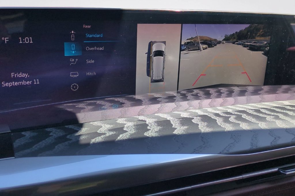 New 2026 Cadillac Escalade Sport w/ Touring Package AWD/4WD image 10