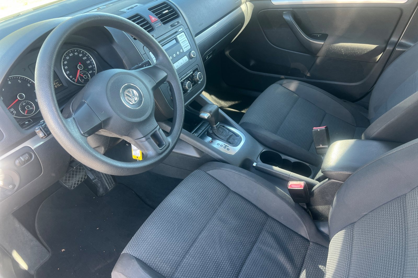 Used 2010 Volkswagen Jetta S image 7