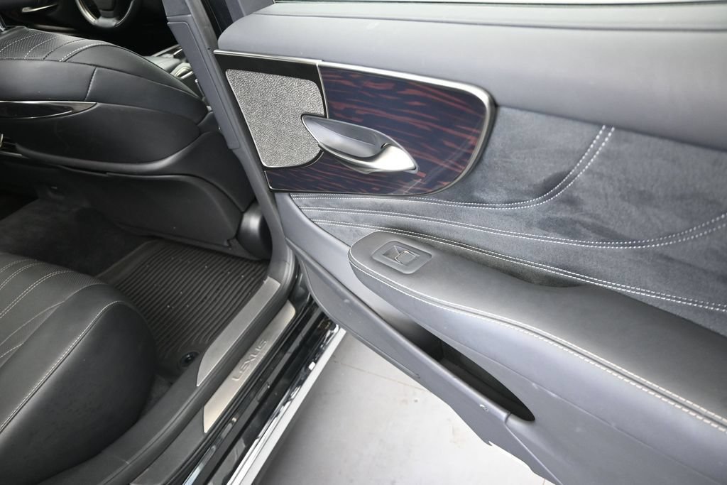 Certified 2024 Lexus LS 500 w/ Interior Upgrade Package RWD image 21