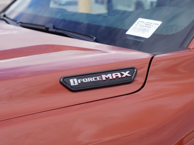 Certified 2025 Toyota Tacoma TRD Off-Road AWD/4WD image 8