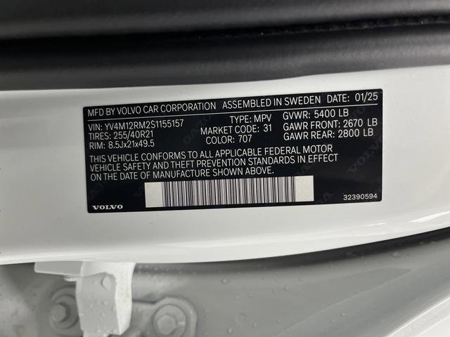 Used 2025 Volvo XC60 B5 Ultra w/ Protection Package Premier image 39