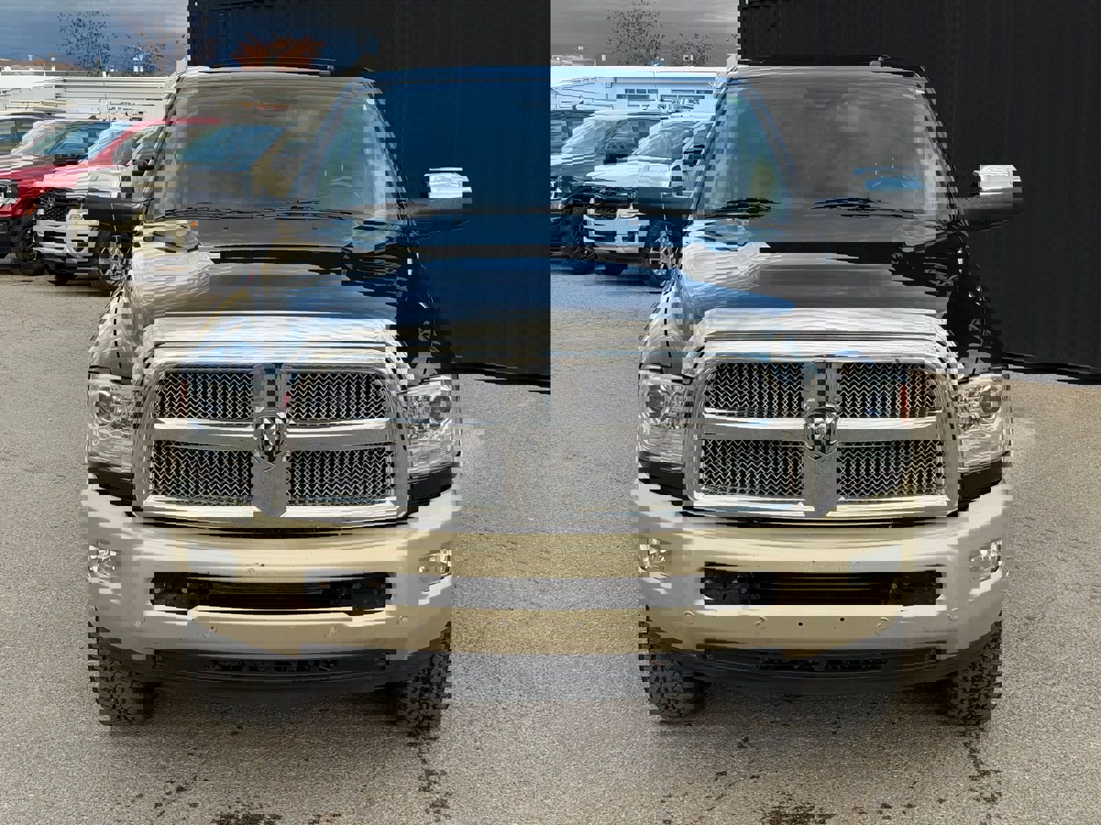 Used 2017 RAM 3500 Laramie Longhorn image 3