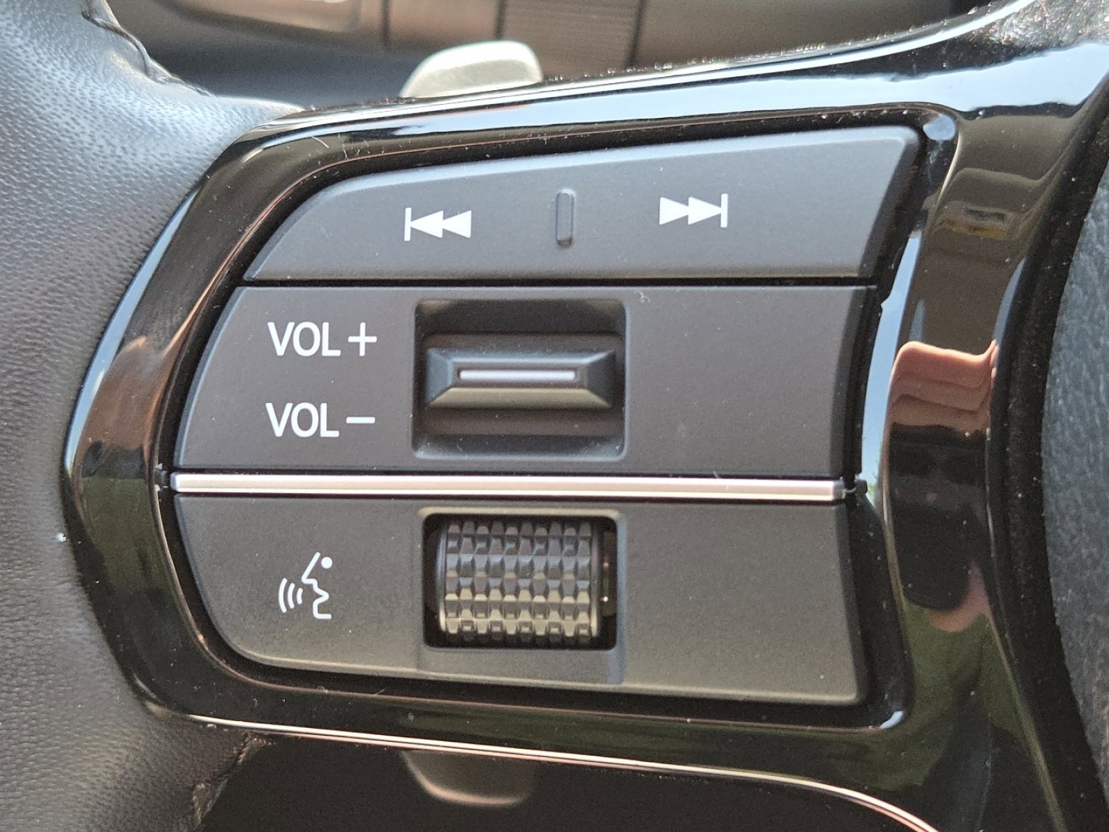 Certified 2024 Honda Pilot Elite image 13