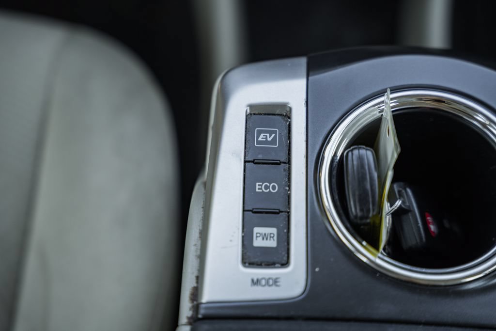 Used 2012 Toyota Prius V Three FWD image 24