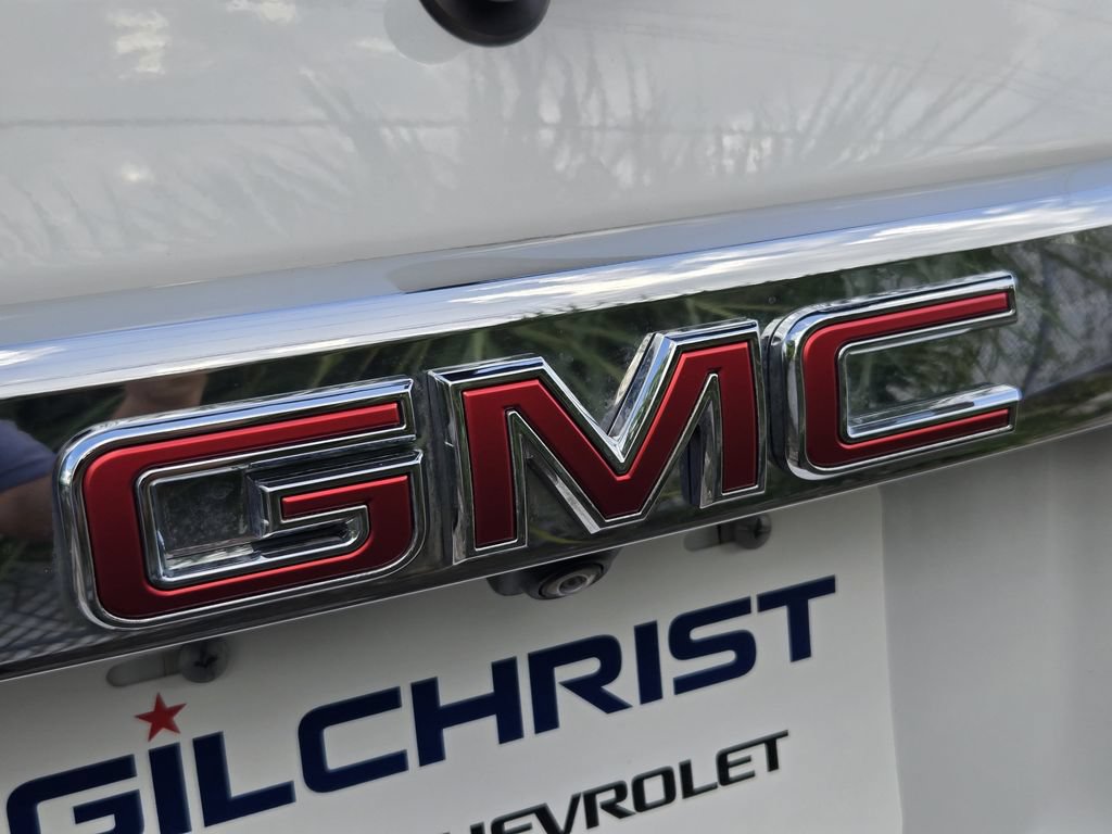 Used 2023 GMC Acadia Denali FWD image 11