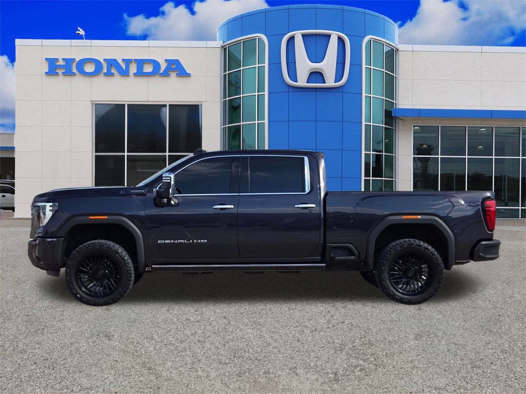 Used 2024 GMC Sierra 2500 Denali Ultimate image 6