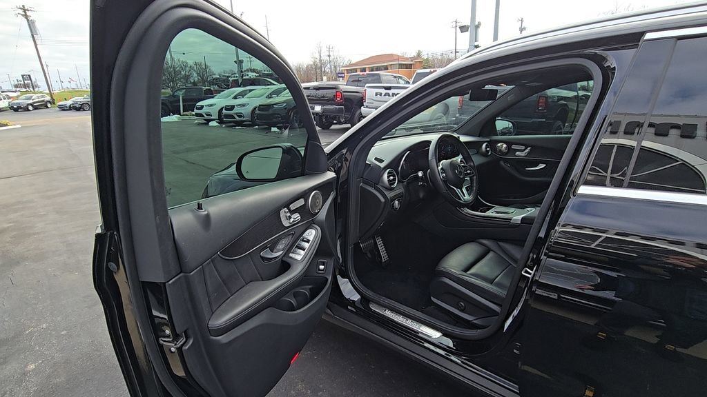 Used 2022 Mercedes-Benz GLC 300 4MATIC image 14