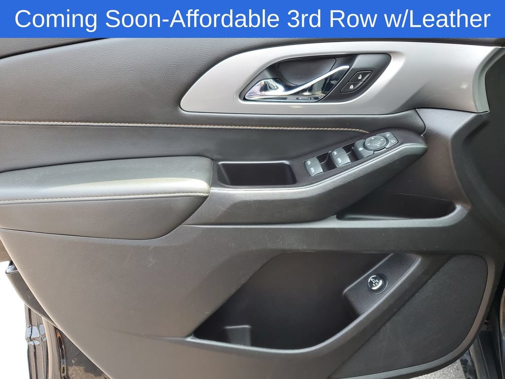 Used 2019 Chevrolet Traverse LT w/ LPO, Blackout Package AWD/4WD image 24