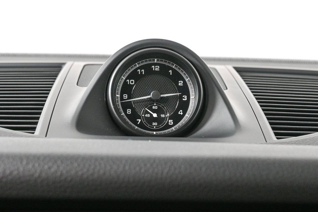 Certified 2026 Porsche Macan image 18