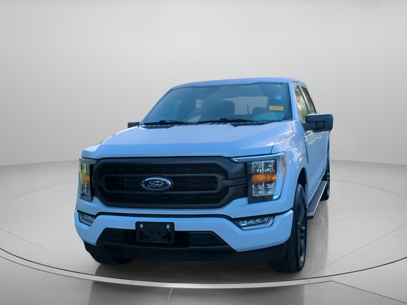 Certified 2022 Ford F150 XLT w/ Equipment Group 302A High image 10