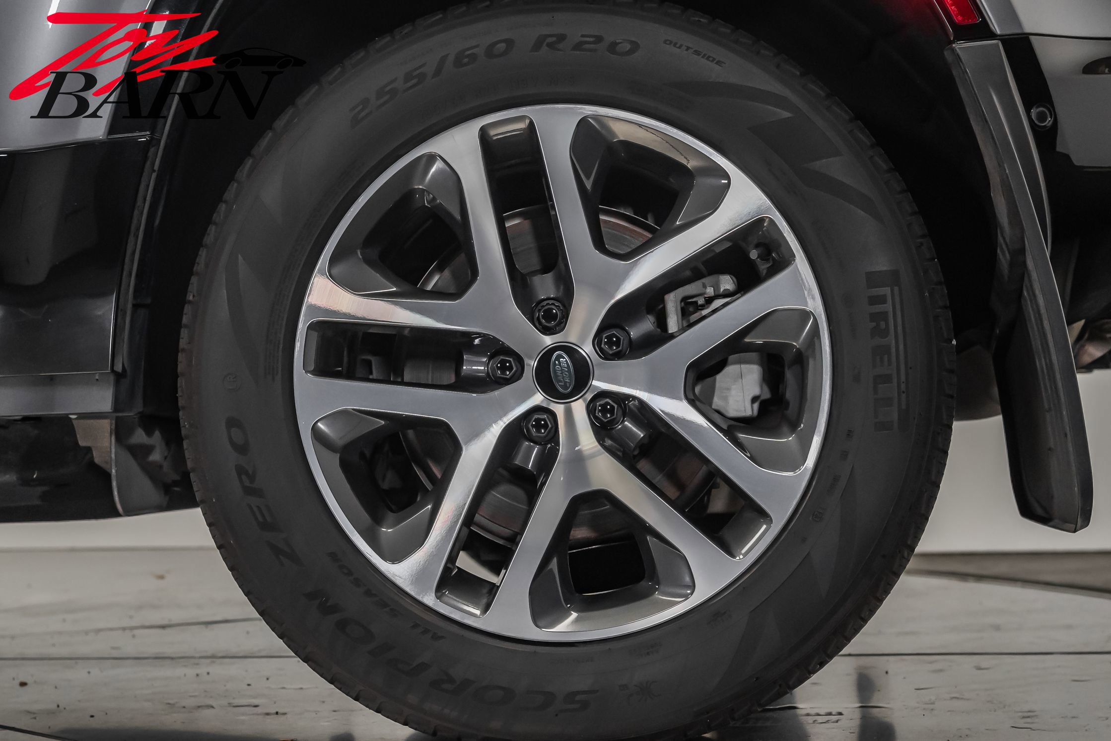 Used 2023 Land Rover Defender 110 X-Dynamic SE image 18