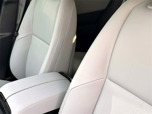 New 2026 Land Rover Range Rover Velar S image 17