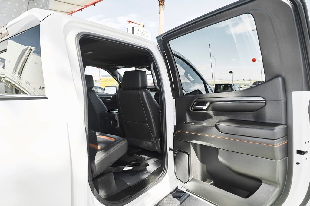 Used 2023 GMC Sierra 1500 AT4 w/ AT4 Premium Package image 18