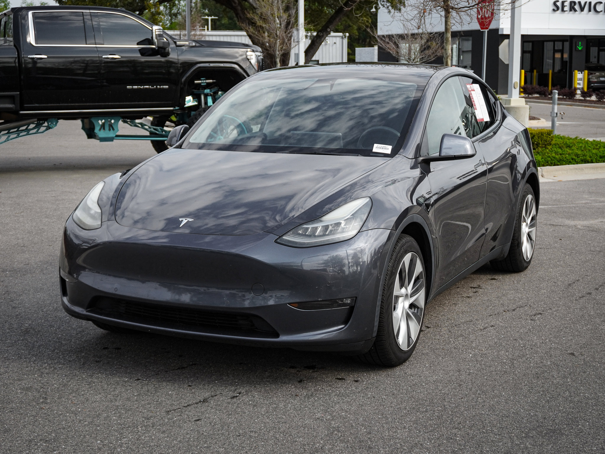 Used 2021 Tesla Model Y Long Range image 5