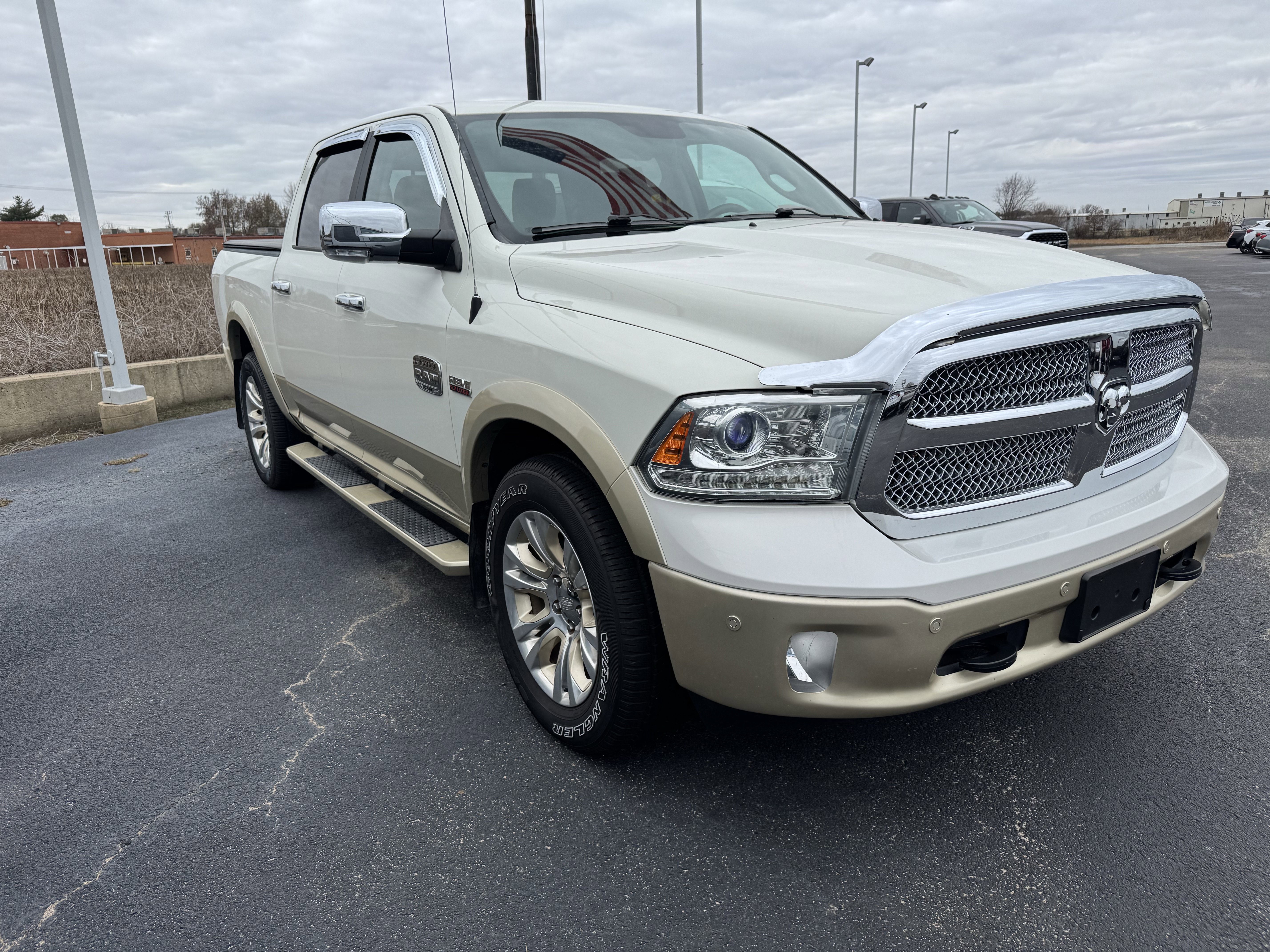 Used 2017 RAM 1500 Laramie Longhorn image 7