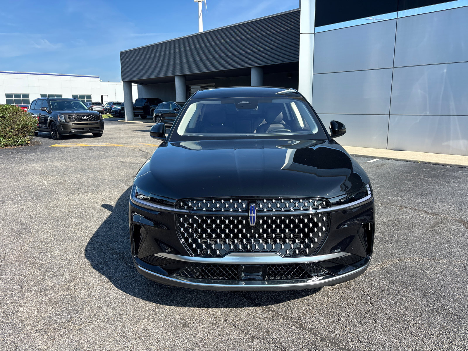 New 2026 Lincoln Nautilus Premier AWD/4WD image 2