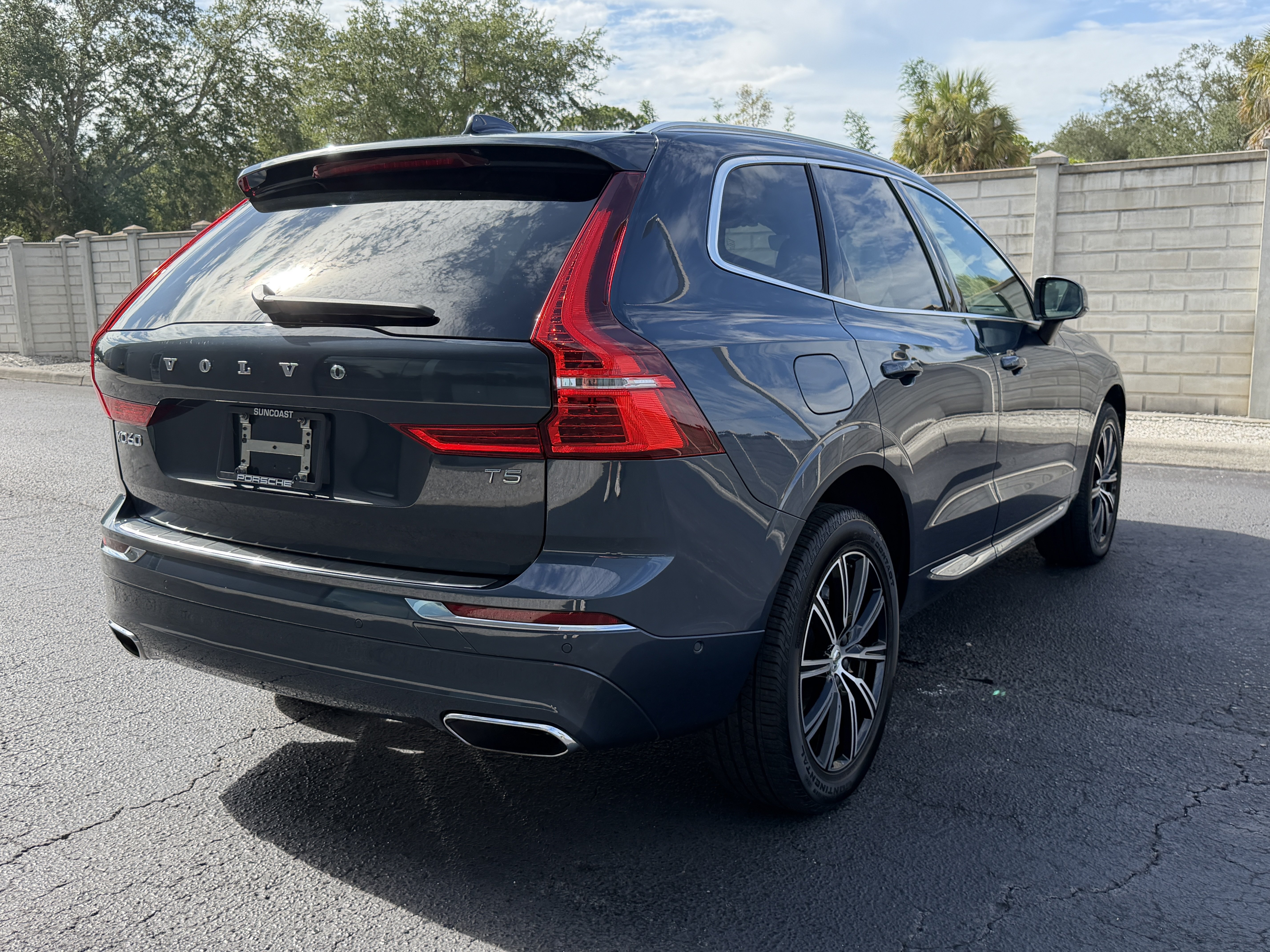 Used 2021 Volvo XC60 T5 Inscription w/ Advanced Package FWD image 6