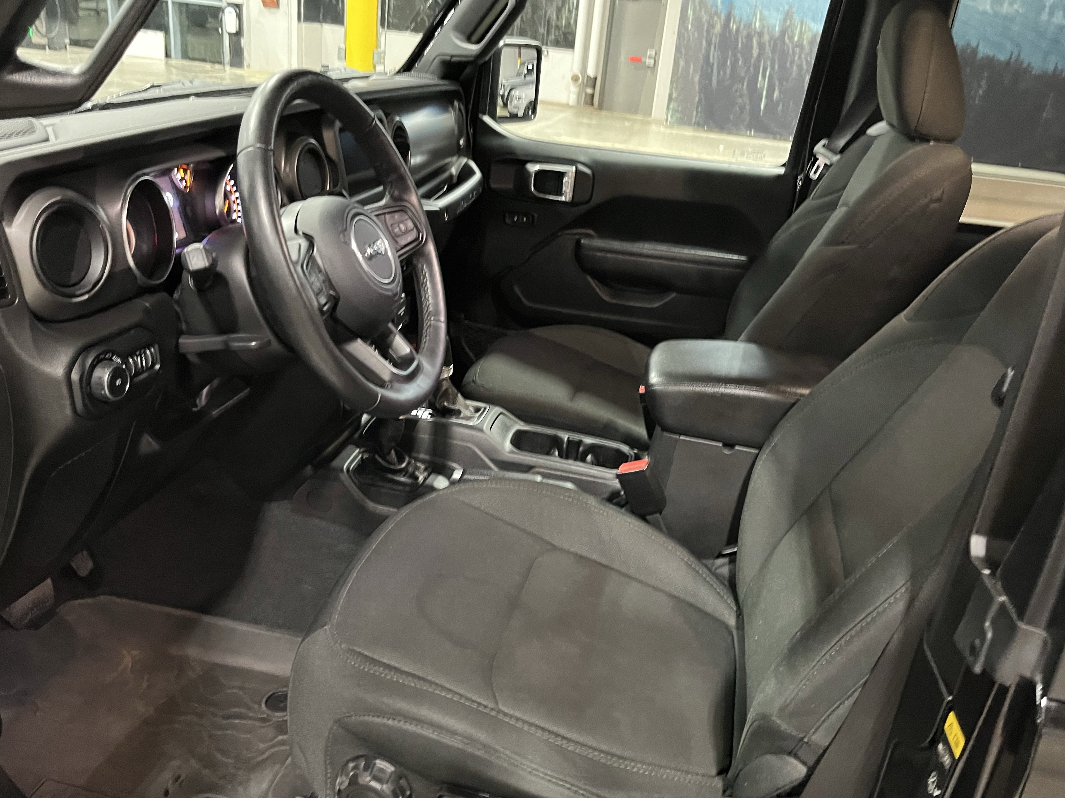 Used 2022 Jeep Wrangler Willys image 9