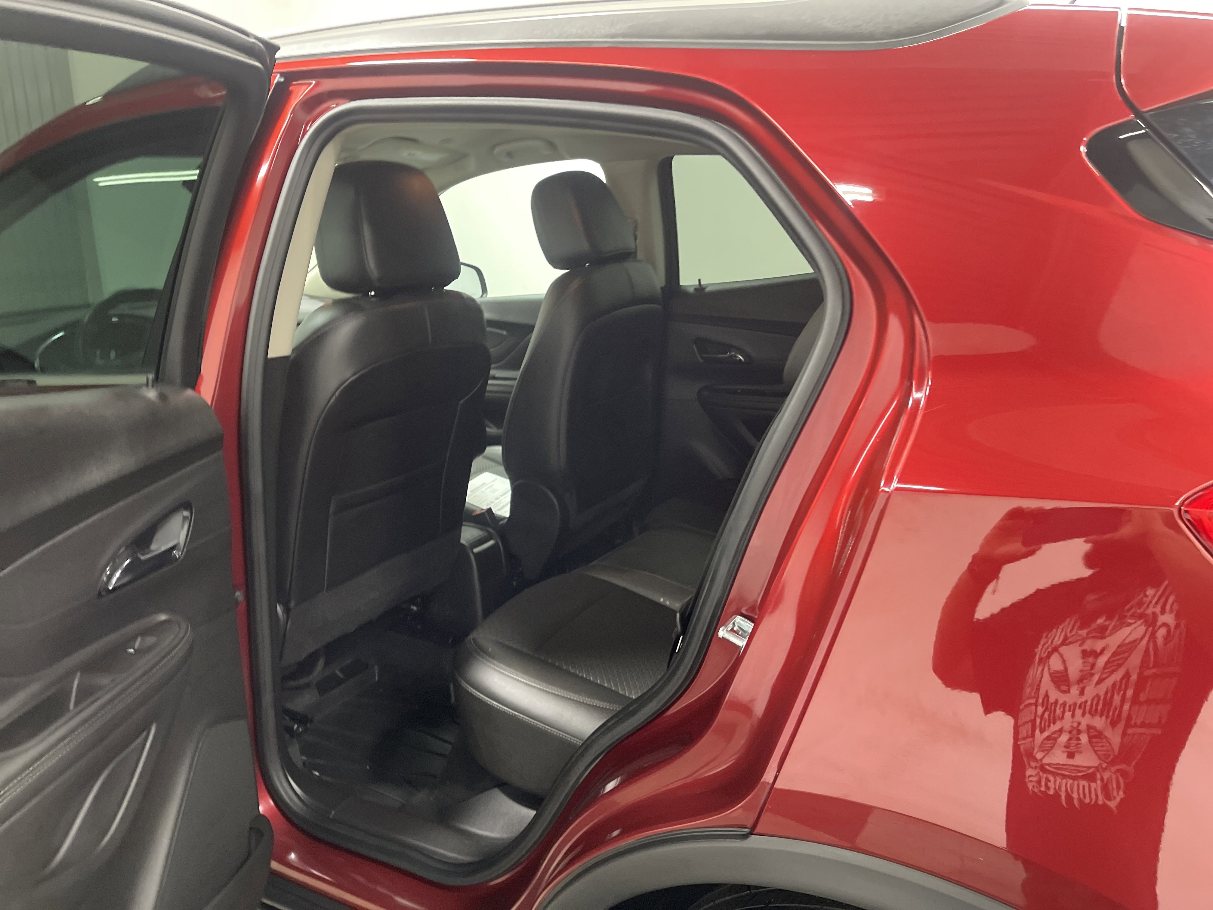 Used 2021 Buick Encore Preferred AWD/4WD image 13