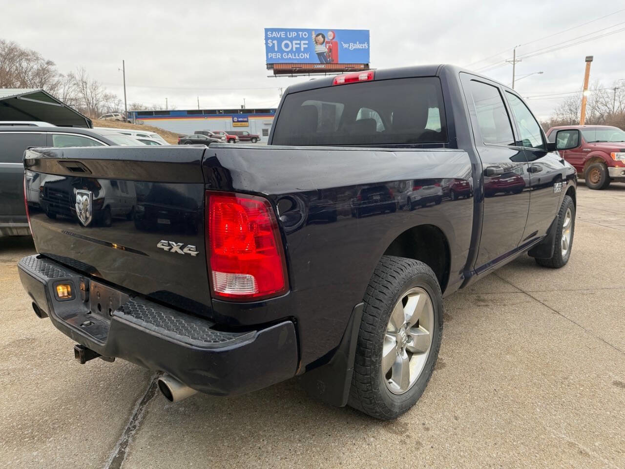 Used 2018 RAM 1500 Express w/ Express Value Package image 6