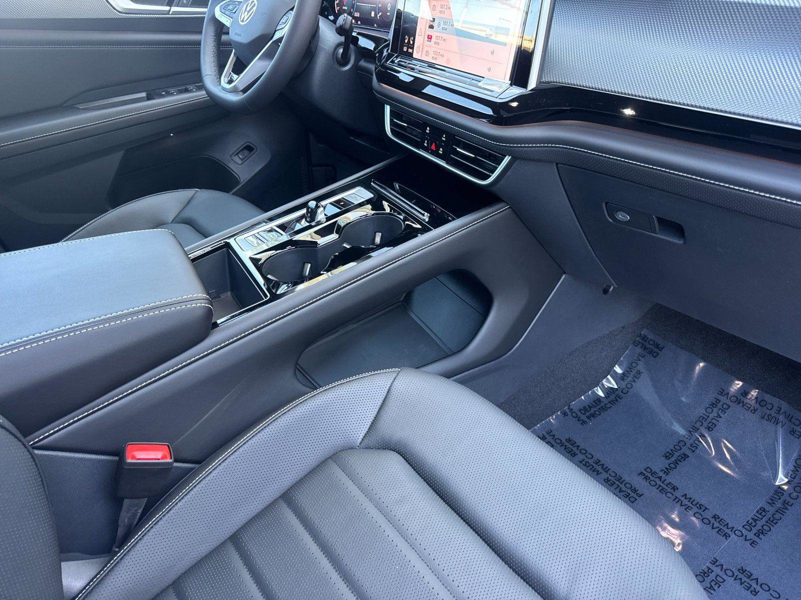 New 2026 Volkswagen Atlas Cross Sport SEL R-Line image 15