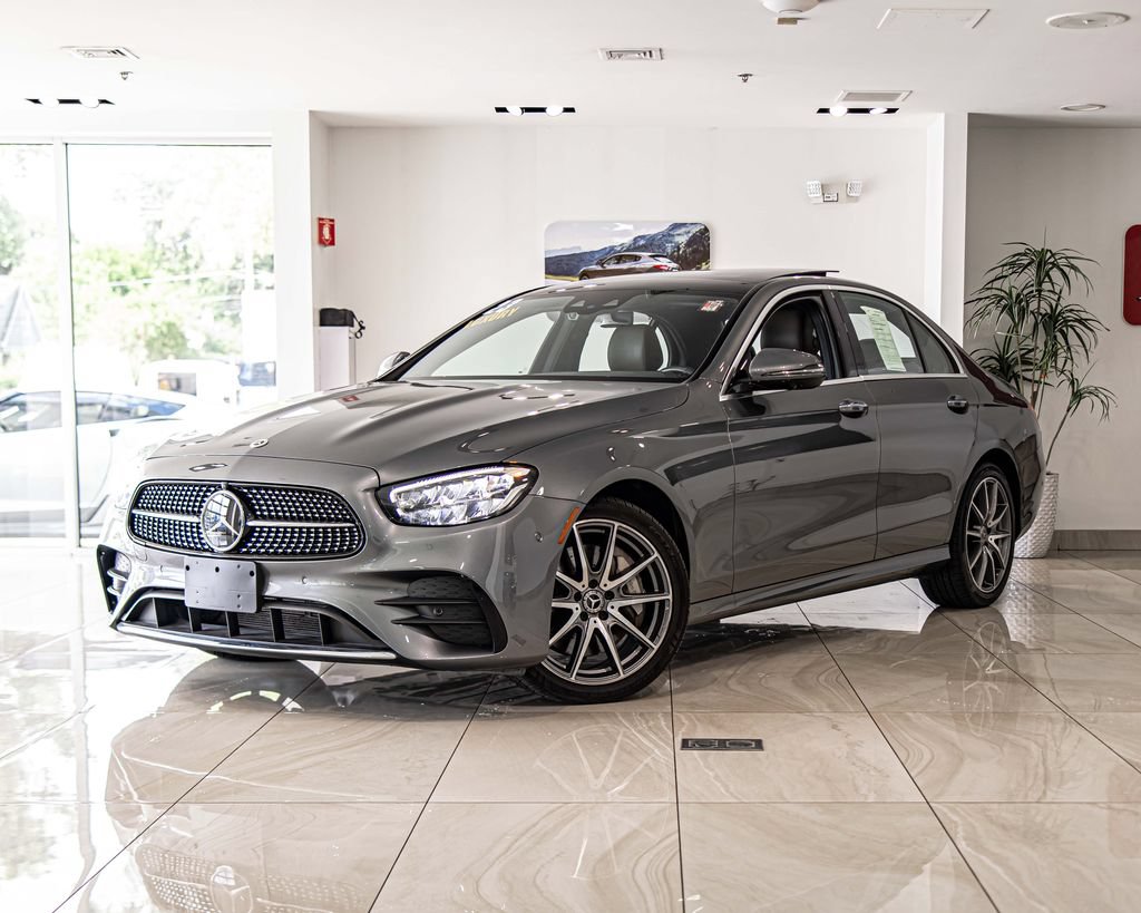 Used 2023 Mercedes-Benz E 450 4MATIC Sedan image 1
