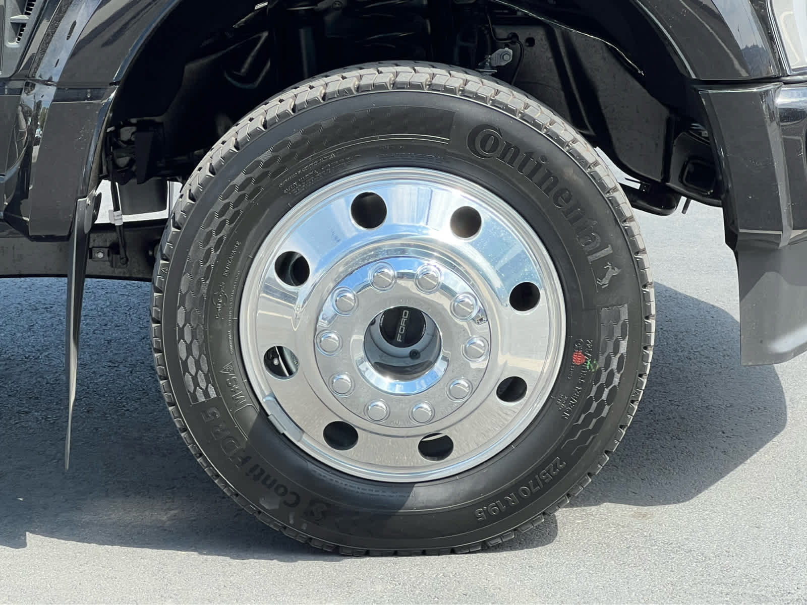 New 2026 Ford F450 Platinum w/ FX4 Off-Road Package AWD/4WD image 16