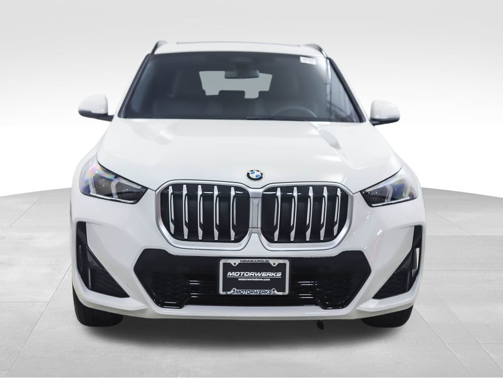 Used 2026 BMW X1 xDrive28i w/ M Sport Package image 9