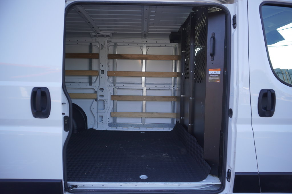 Used 2025 RAM ProMaster 2500 w/ U-Haul Equipment Group FWD image 29