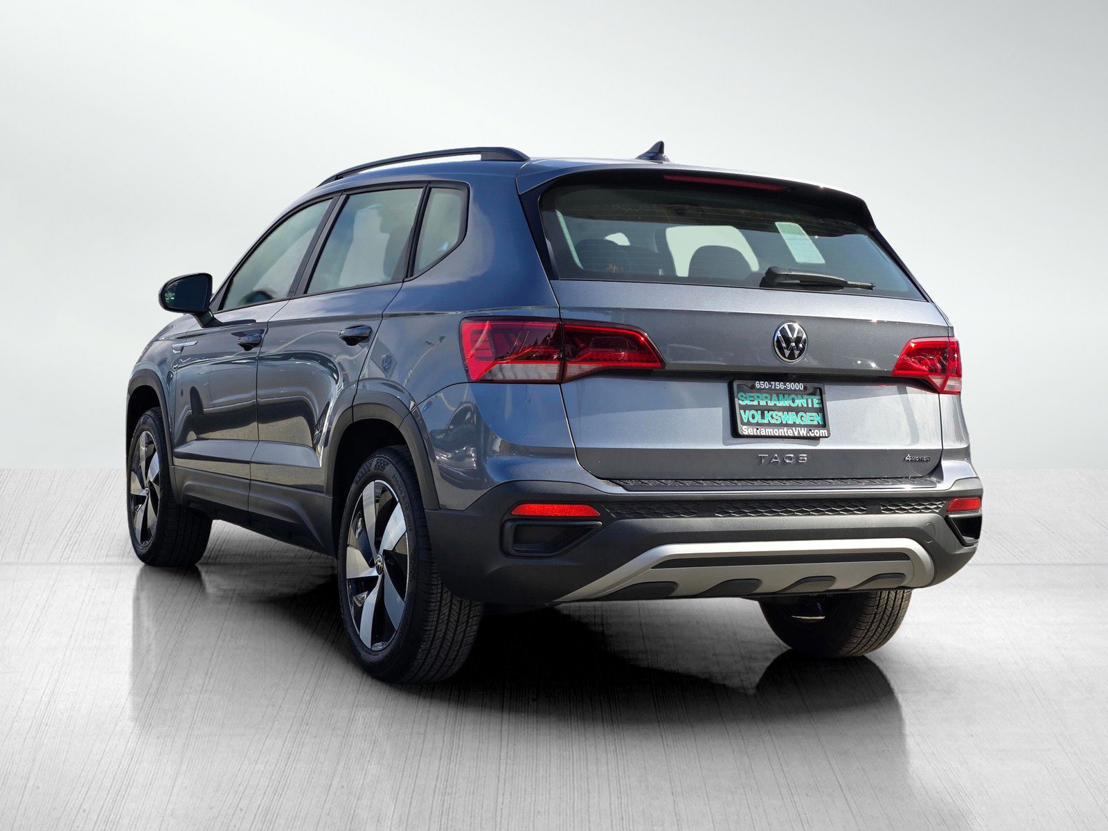 Used 2024 Volkswagen Taos S image 6