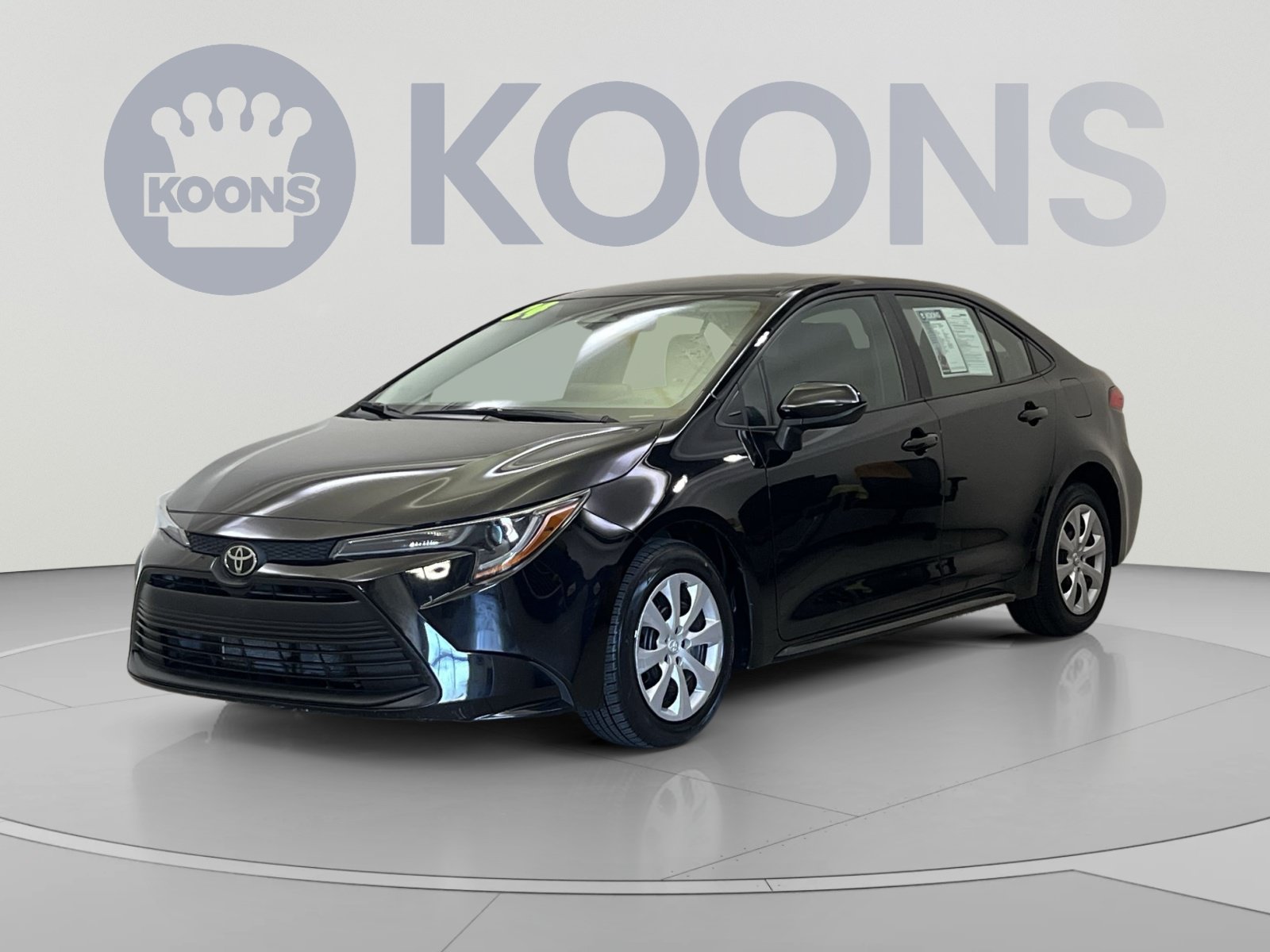 Used 2024 Toyota Corolla LE FWD image 4