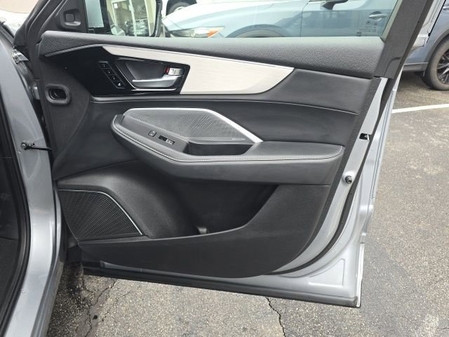 Used 2025 Acura MDX w/ Technology Package image 24