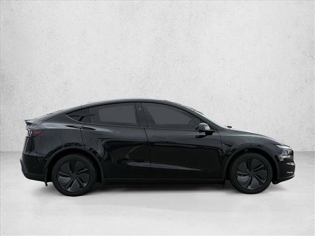 Used 2026 Tesla Model Y 2WD image 4