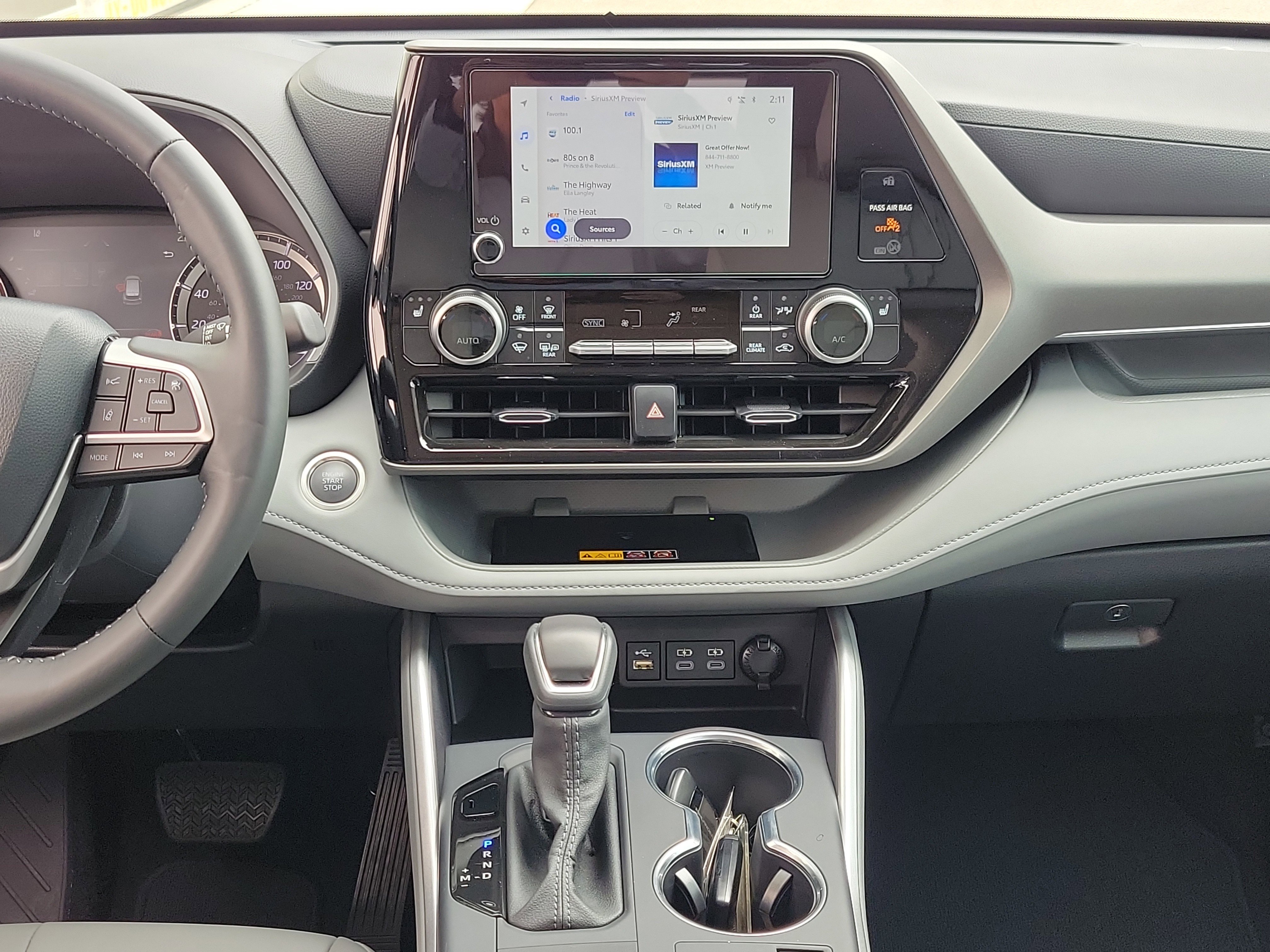 Used 2026 Toyota Highlander XLE image 21