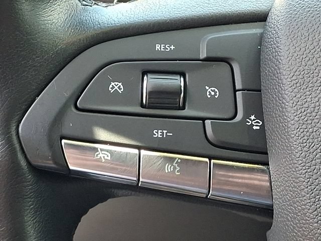 Used 2025 Cadillac XT4 Premium Luxury FWD image 21