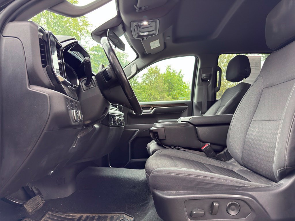 Used 2022 GMC Sierra 1500 Elevation w/ X31 Off-Road Package AWD/4WD image 2