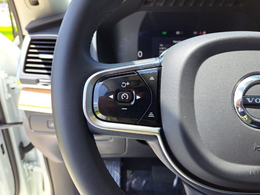 Used 2023 Volvo XC90 B6 Core image 19