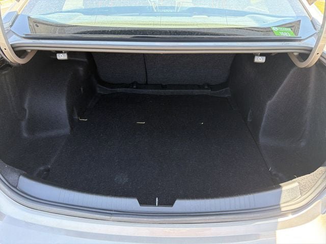 Used 2023 Chevrolet Malibu RS FWD image 19